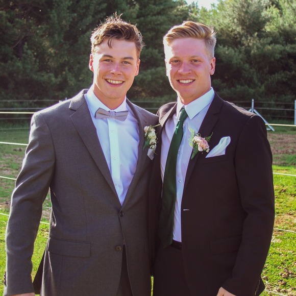 Meet your Posher, Ryon - Picture 1 of 1